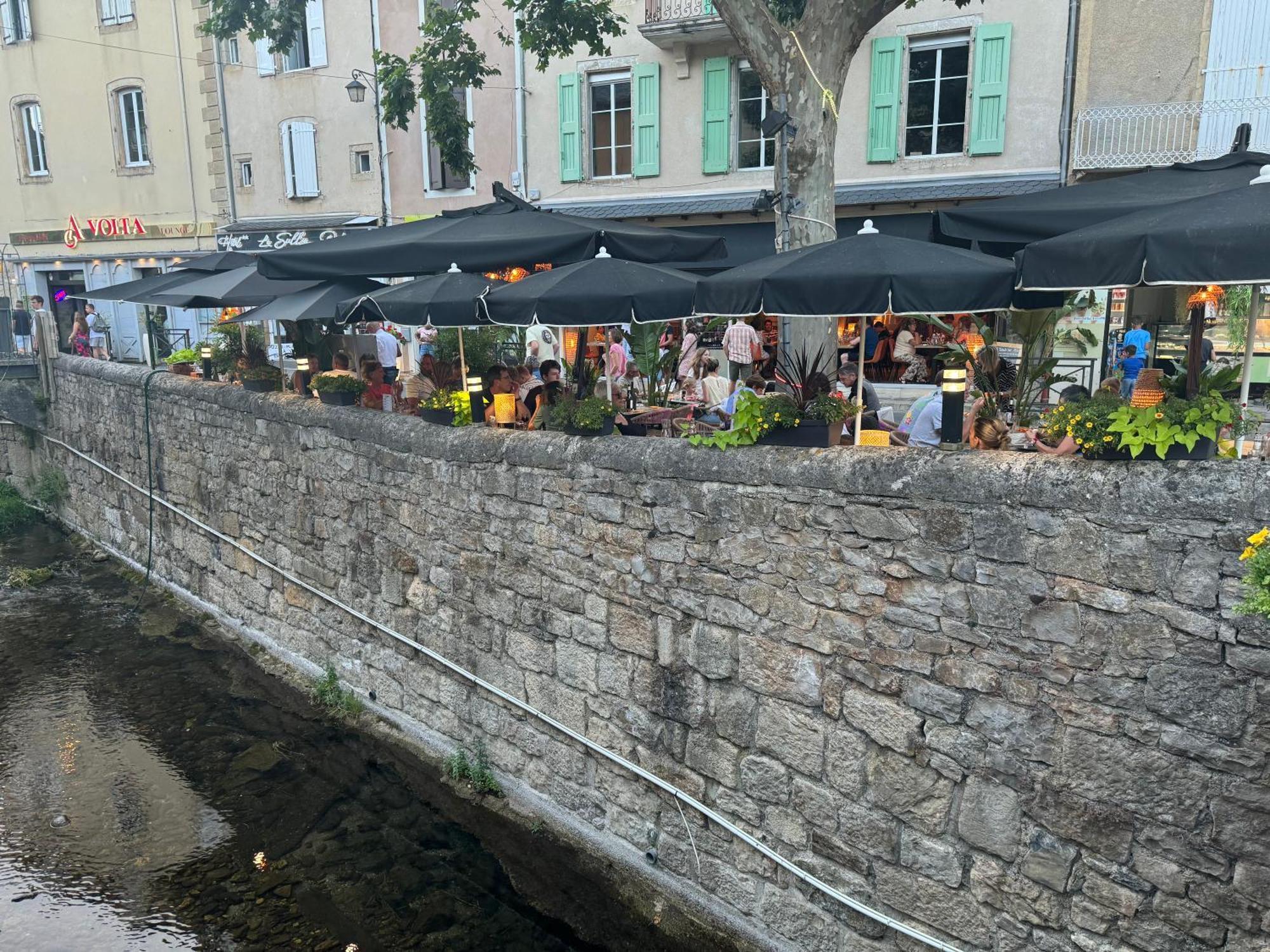 Hotel Le Sully Meyrueis Exterior photo